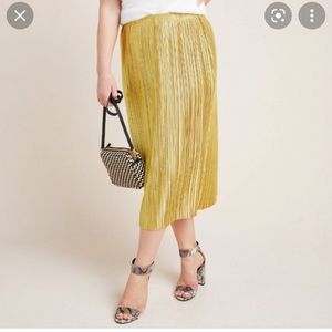 Maeve Anthro Domi gold micro pleat skirt- size 8